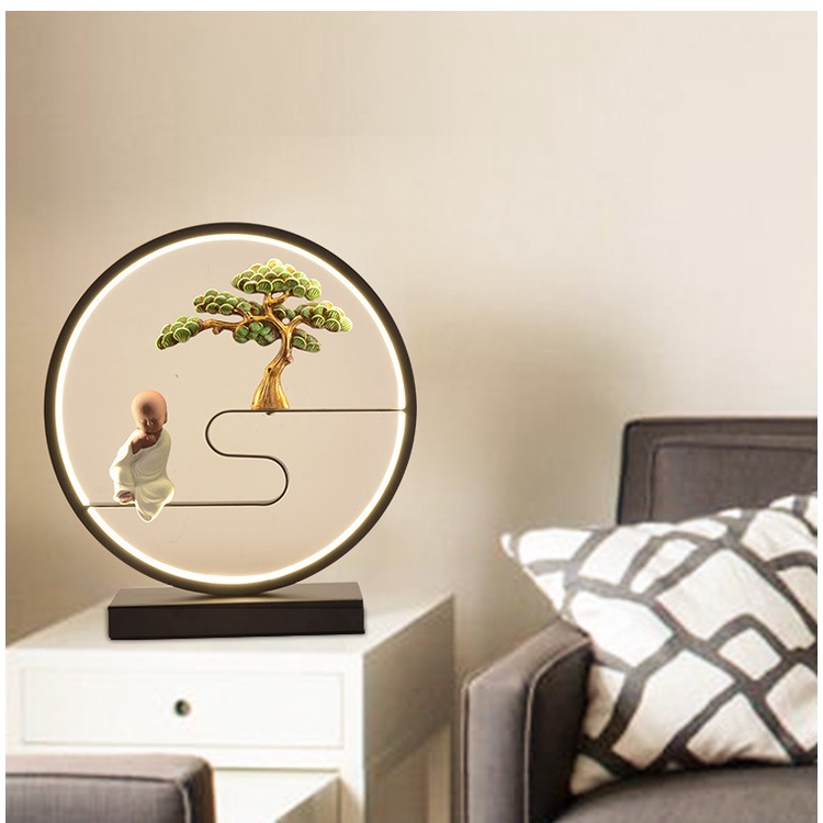 Đèn phong thủy, đèn để bàn trang trí - chú tiểu