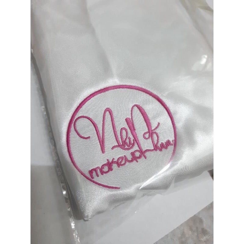 áo choàng lụa phối ren thêu tên thương hiệu | BigBuy360 - bigbuy360.vn