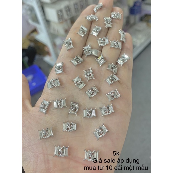 Đá hình đính móng