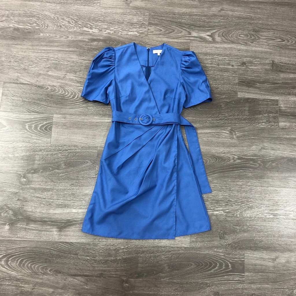 Đầm WAREHOUSE thắt belt cổ tim KAMI