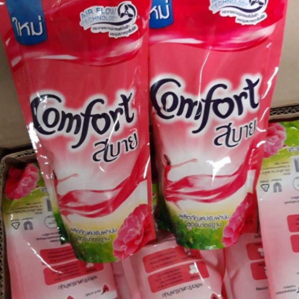Sỉ thùng 24 gói nước Xả Vải Comfort [𝐅𝐑𝐄𝐄𝐒𝐇𝐈𝐏] 580ml Thái Lan ( màu ngẫu nhiên )