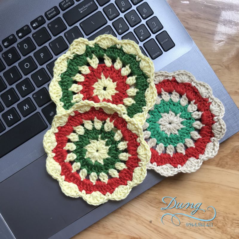 ĐẾ LÓT LY/CỐC/BÌNH HOA HÌNH HOA HANDMADE