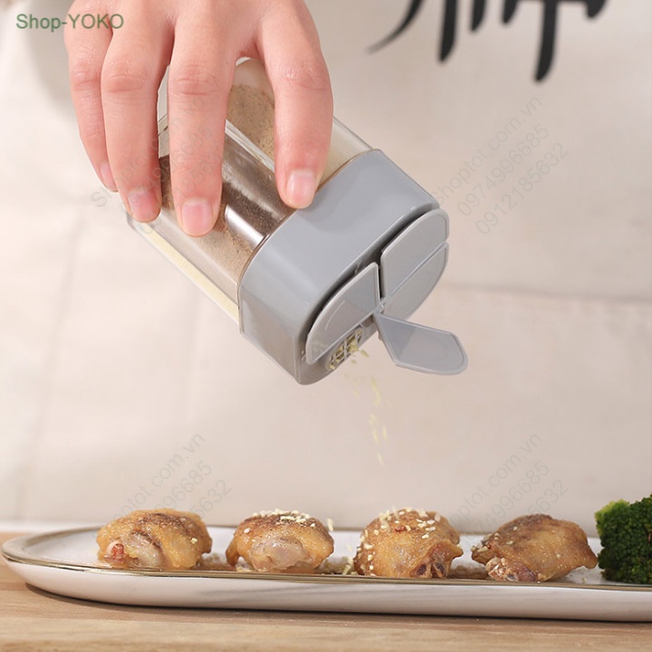 Hộp đựng gia vị đa năng 4 ngăn, các ngăn có nắp đạy độc lập, làm bằng nhựa PP và PS