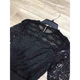 Đầm Sandra tay dài ren đen vnxk