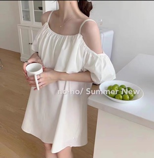 Váy dây bèo tay lỡ