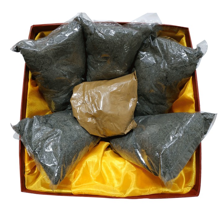 Tro nếp bốc bát hương