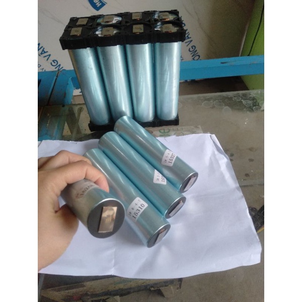 Pin 26650_3,2v_3000mah dùng cho ráp bình xe máy