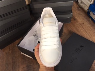Giày Alexander MCqueen nam nữ