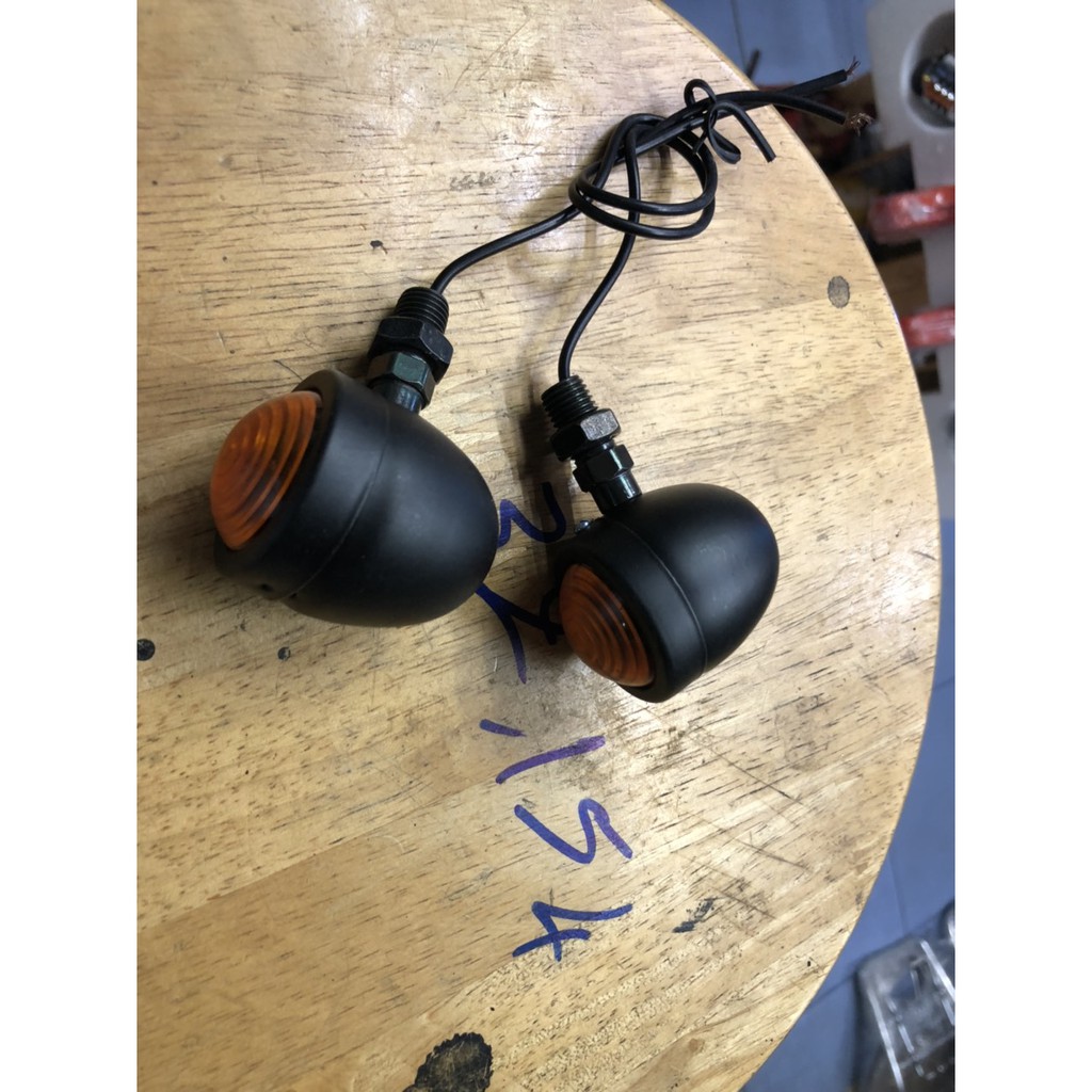 Tai xinhan hột vịt nhỏ cho anh em độ chế xe 67-cub-moto..đen nhám -