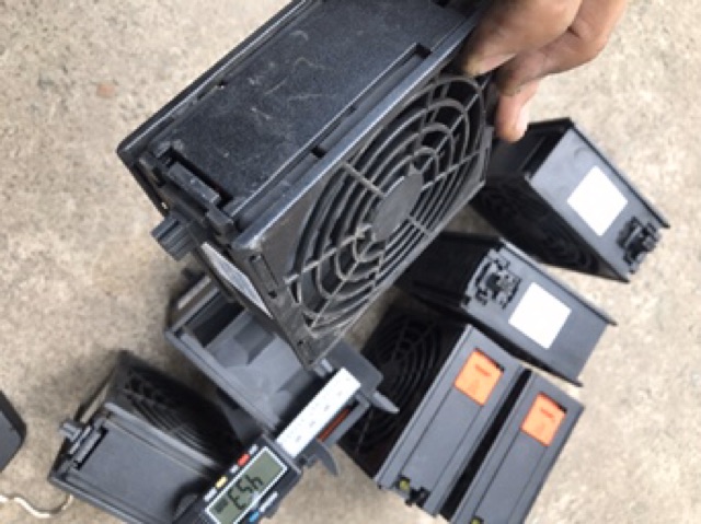 Quạt server Hp delta 12v 1.5A , vuông 9cm có khung bảo vệ full