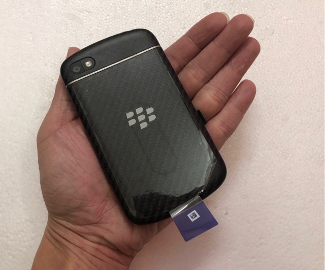 Vỏ điện thoại BlackBerry Q10 đen phím quốc tế. Hàng zin đẹp 99%