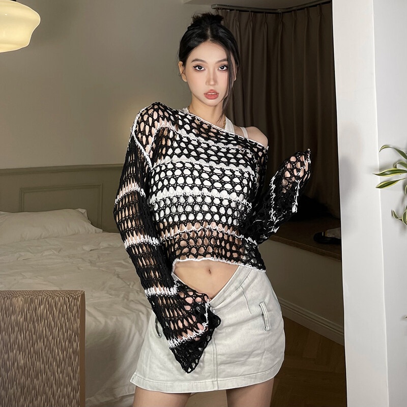 Áo len KLIOU kiểu croptop tay dài loe kẻ sọc thời trang cho nữ