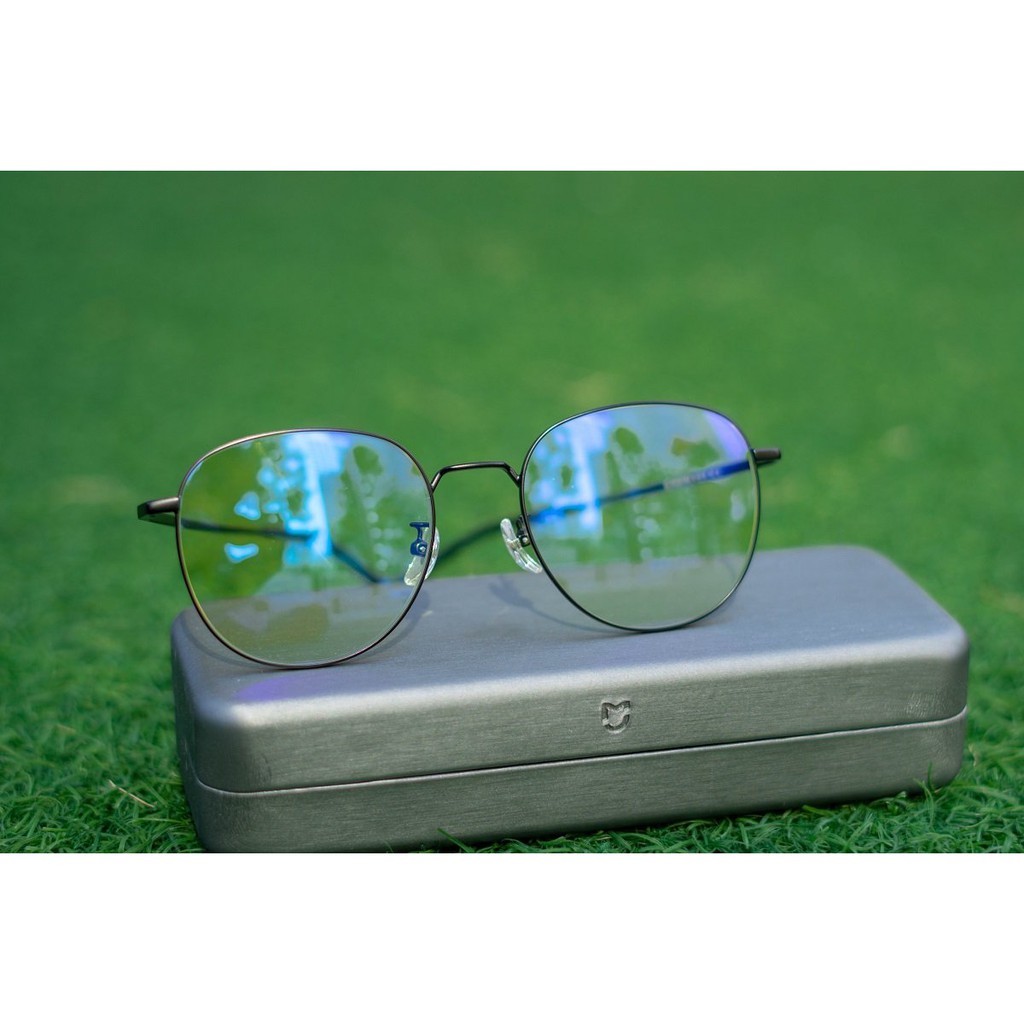 Kính không độ chống ánh sáng xanh XM gọng Titan siêu nhẹ HMJ01RM