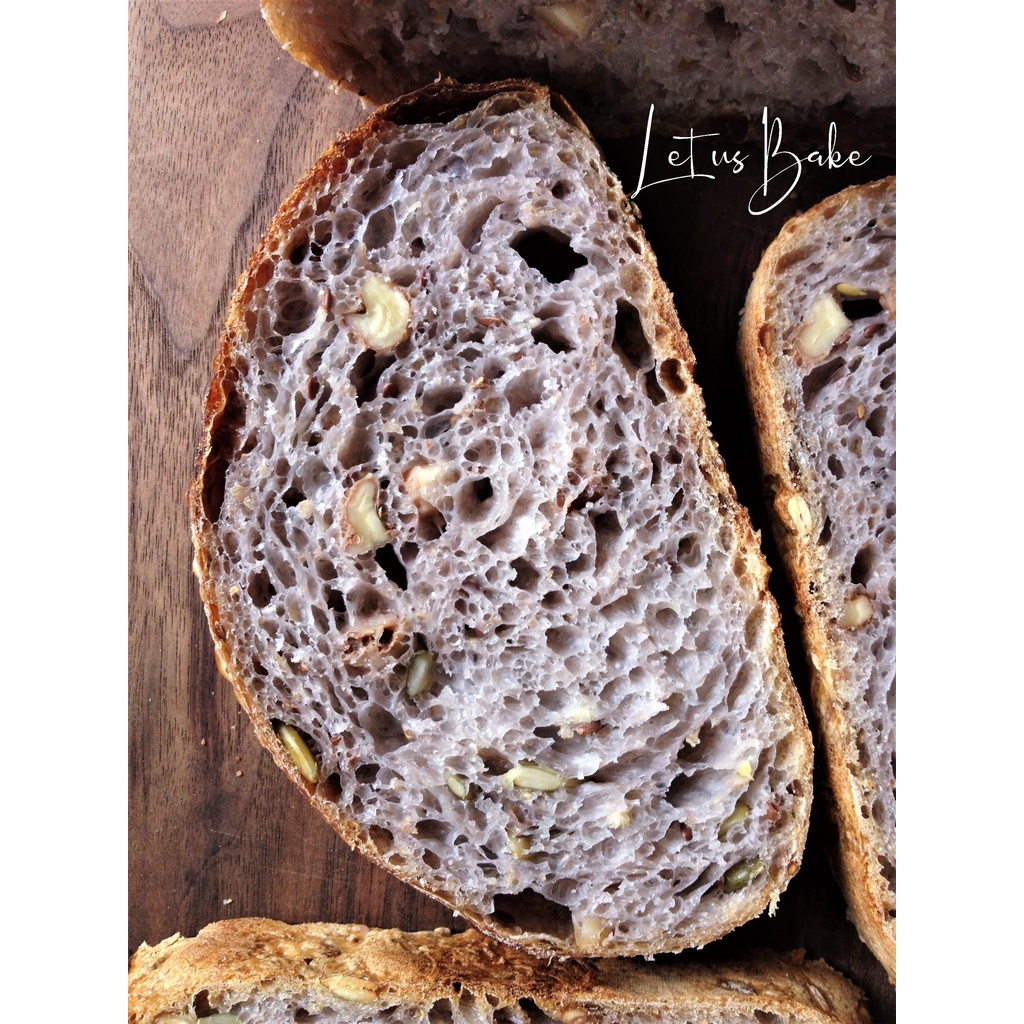 Walnut Flax Pumpkin seed Sourdough Bread 400g Bánh Mì Men Tự Nhiên óc chó, lanh bí