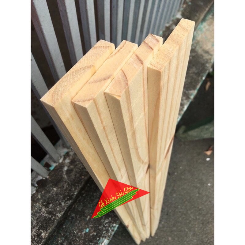 Thanh gỗ thông mới dài 1m2, rộng 6cm, dày 1cm bào láng 4 mặt láng đẹp