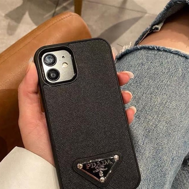 Ốp da tag P.R.A.D.A 2 màu trắng, đen iphone 7plus/8plus/X/Xs/Xsmax/11/11promax/12/12pro/12promax/13/13pro/13promax