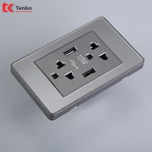Ổ Điện Đôi 3 Chấu Có Cổng USB Sạc Nhanh 5V-2100mAh Màu Xám Mặt PVC Trong Chống Giật TENKO TK-C9-045