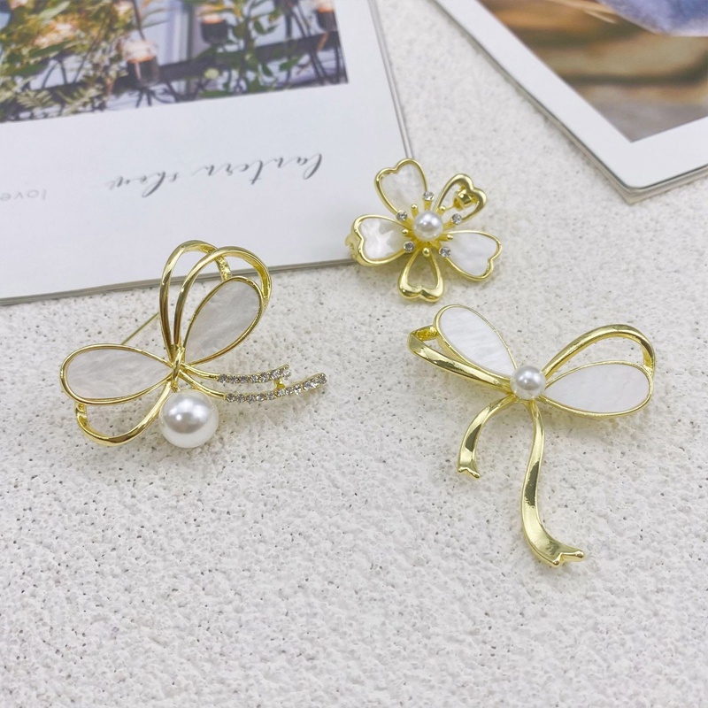 Cài Áo Hình Hoa Đính Đá Thời Trang