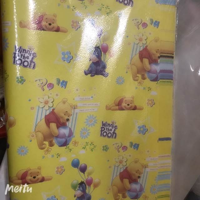 Giấy gói quà gấu Pooh