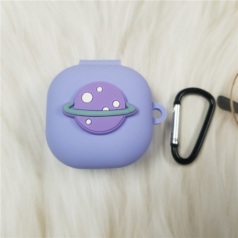 Vỏ bảo vệ hộp sạc tai nghe Samsung Galaxy Buds Live in hình phi hành gia ngộ nghĩnh