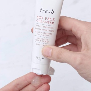 Sữa rửa mặt fresh soy face cleanser 150ml