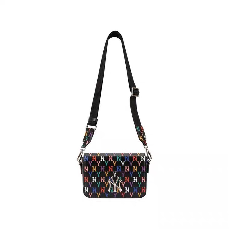 Túi MLB Monogram Rainbow Hoodie Bag New York Yankees