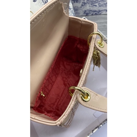 Túi xách nữ đeo chéo  lady 5 ô khoá vàng da bóng dây đeo bản to fullbox có hộp