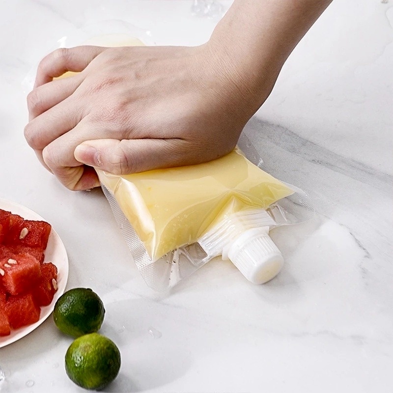 Túi Đựng Bảo Quản Thức Ăn/ Sữa Đậu Nành/ Nước Ngọt Bằng Nhựa Có Vòi Hút Tiện Dụng