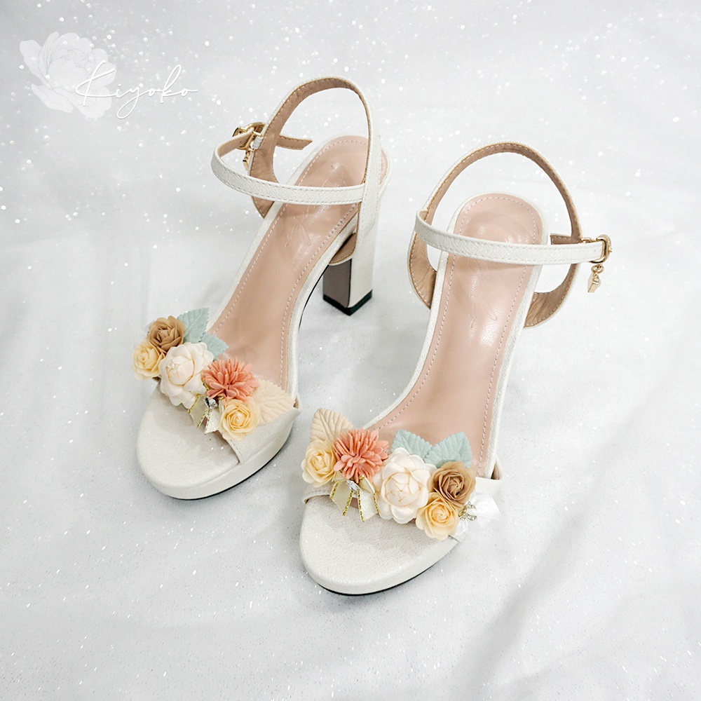 Giày cưới sandal gót vuông đính họa tiết hoa lá dễ thương cao 10cm