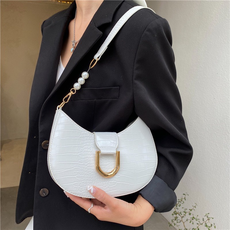 Túi Xách Nữ kẹp Nách Đeo Vai Phối Dây Ngọc Xinh Phong Cách Hàn Quốc Phù Hợp Đi Chơi Đi Tiệc