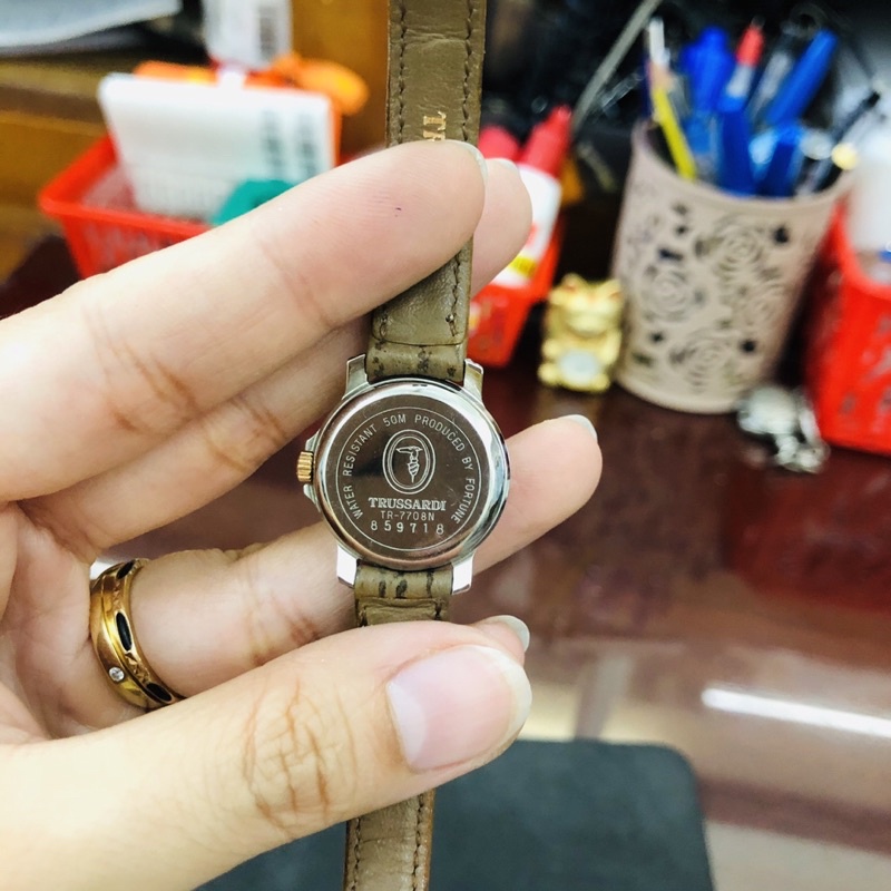 Đồng hồ nữ si nhật hiệu Trusardi dây khoá zin