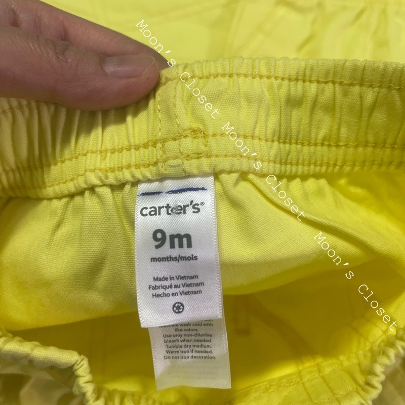 Quần short vàng Carter size 3m-24m (form to 6-16kg)