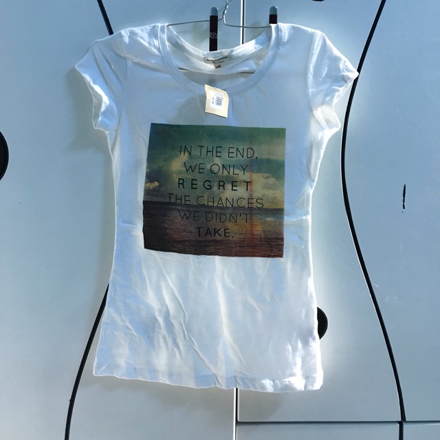 Áo thun trắng siêu co giãn