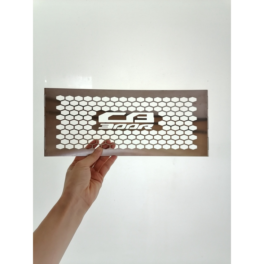 Che két nước CB300R