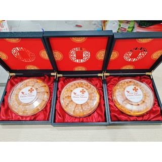 Hồng yến rút lông