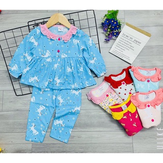 Bộ bánh bèo dành cho bé gái