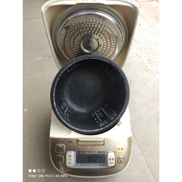 Nồi cơm panasonic SR-HD101