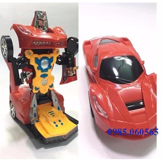 Xe Ô tô biến hình thành Robot chạy pin (mẫu 2017)