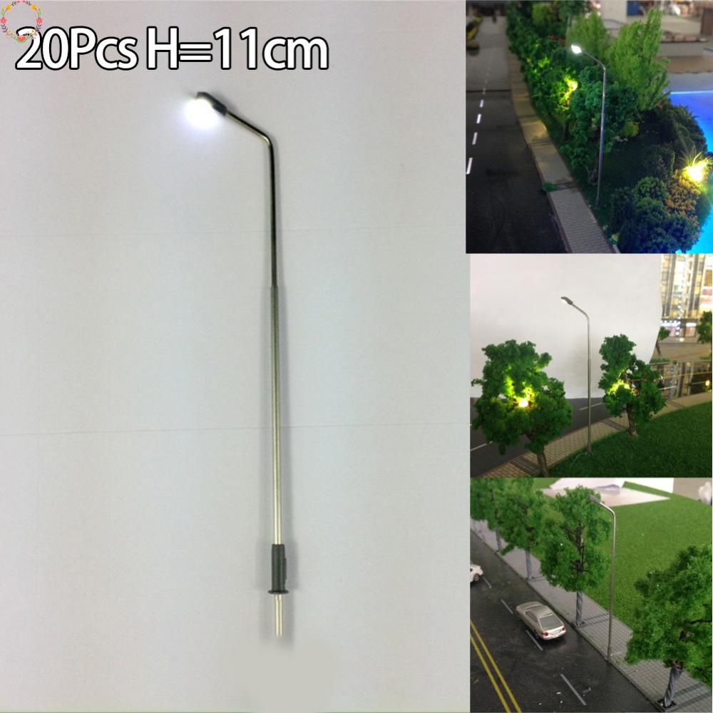 Set 20 Mô Hình Đèn Đường 11cm
