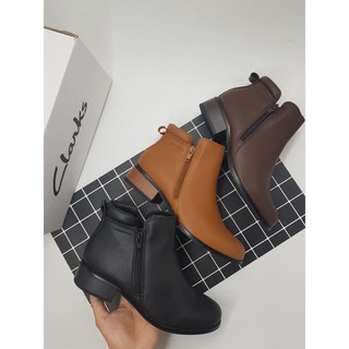 BOOTS DA KHÓA NGANG