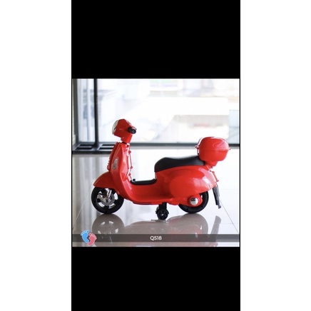 Xe máy vespa Q518