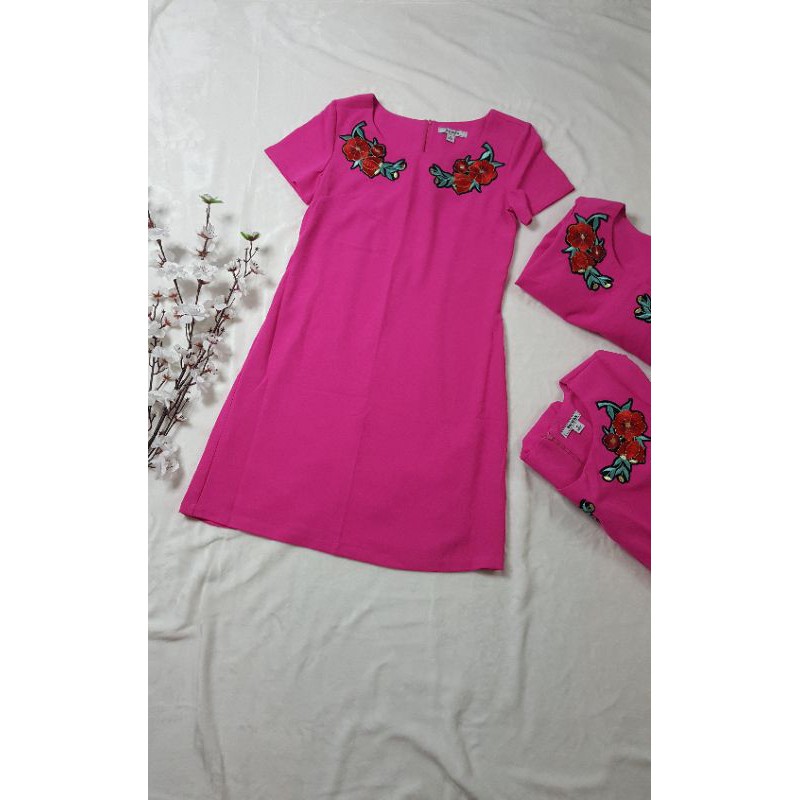 🔥HOT SALE🔥 Đầm mặc tết hồng cánh sen vnxk hiệu  Bershhka
