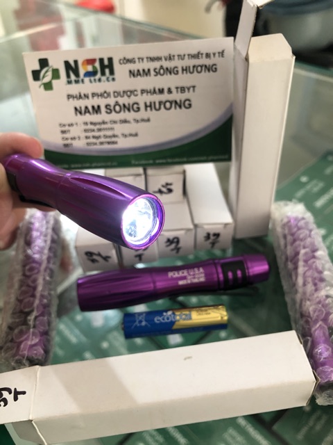Đèn bút pin đèn pin dạng bút khám bệnh Tai Mũi Họng cho bác sĩ ánh sáng trắng siêu rẻ Thái lan