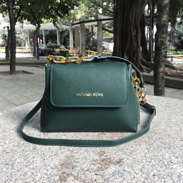 Túi Michael Kors MK phối màu hình thang size 22