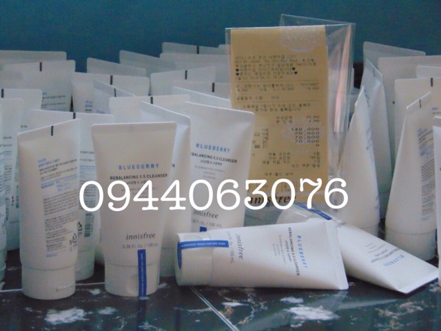 sữa rửa mặt innisfree Blueberry rebalancing 5.5 cleanser 100ml | BigBuy360 - bigbuy360.vn