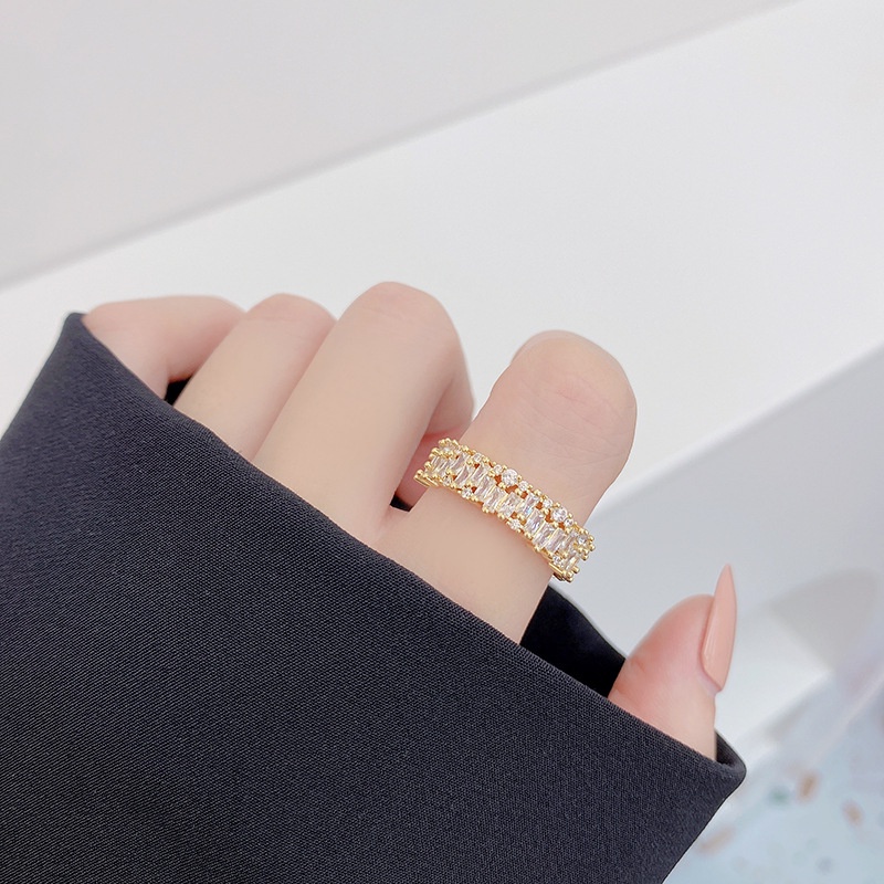 Nhẫn nữ mạ vàng 14K đính đá Zircon