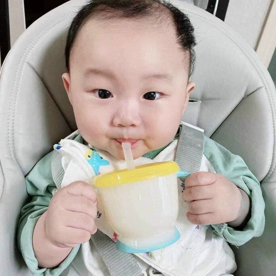 Cốc/Bình/Ca nhựa tập uống tại 3 giai đoạn cho bé