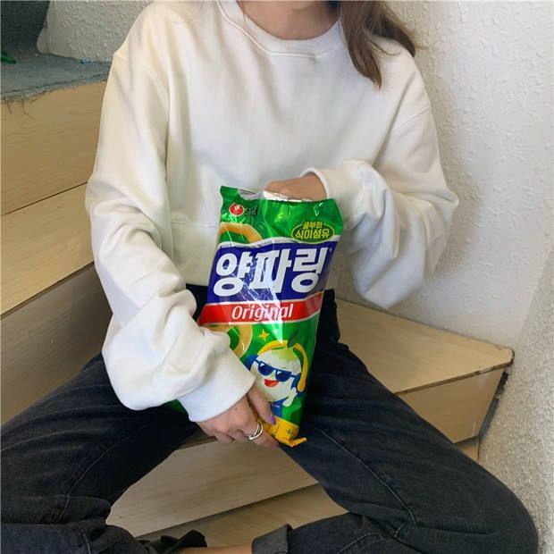 Áo Sweater Ngắn Dáng Rộng Tay Dài Eo Cao Màu Trơn Thời Trang Mùa Đông Phong Cách Hàn Quốc Cho Nữ