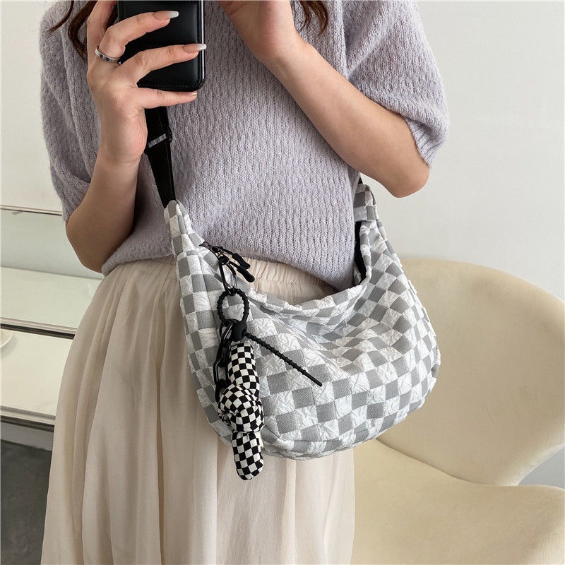 Túi Đeo Vai Thời Trang Mùa Hè Phong Cách Mới 2022 Dễ Phối Đồ Cho Nữ