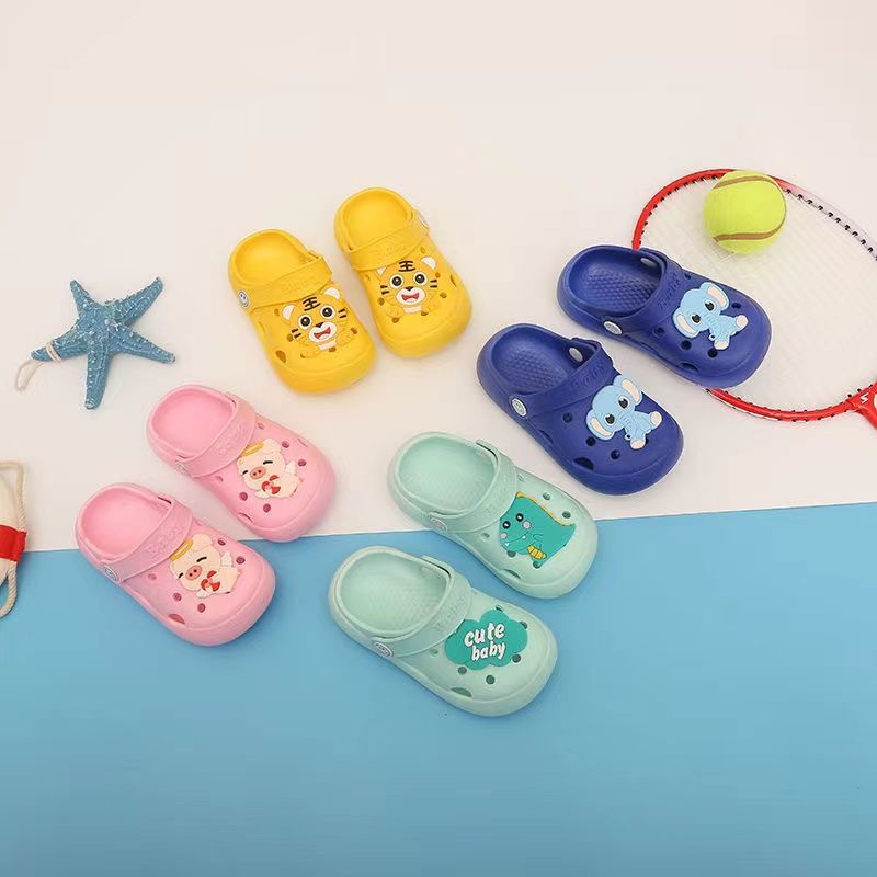 Dép Sandal Đế Mềm Chống Trượt Khử Mùi In Họa Tiết Hoạt Hình Cho Bé